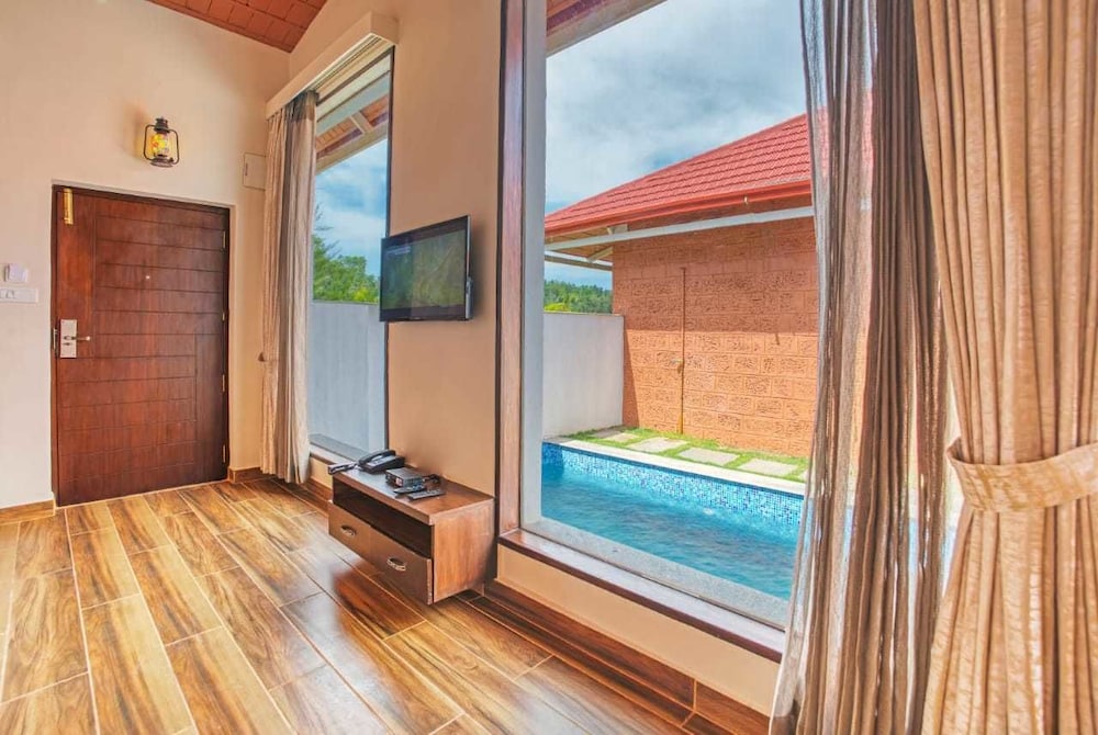 Sixth Element Luxury Resort 27/50