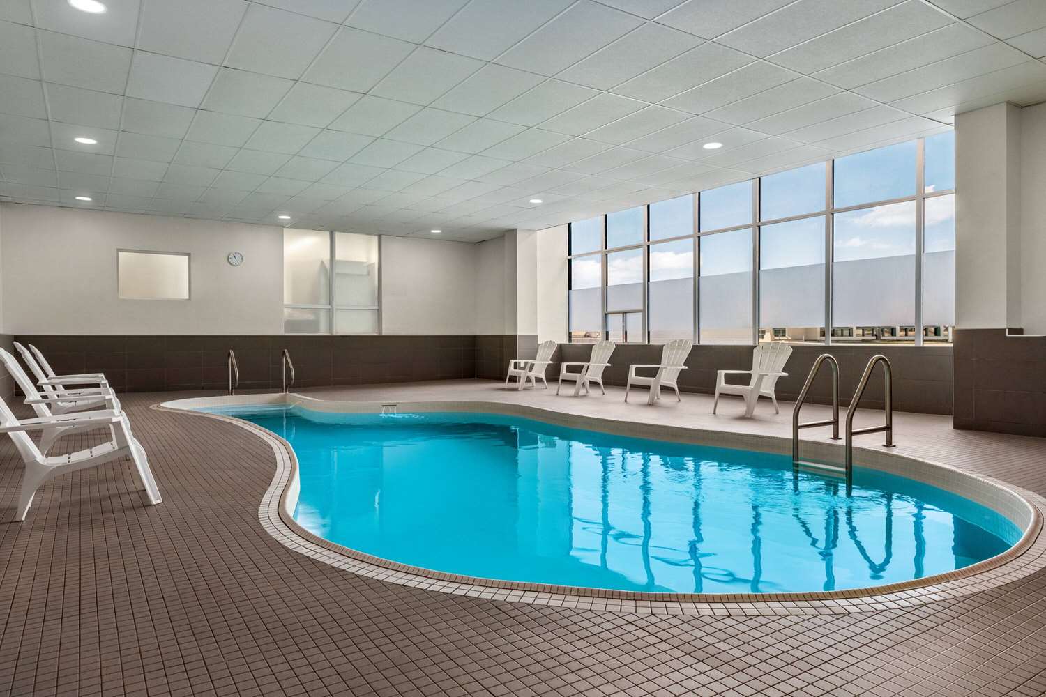 swimming pool spa