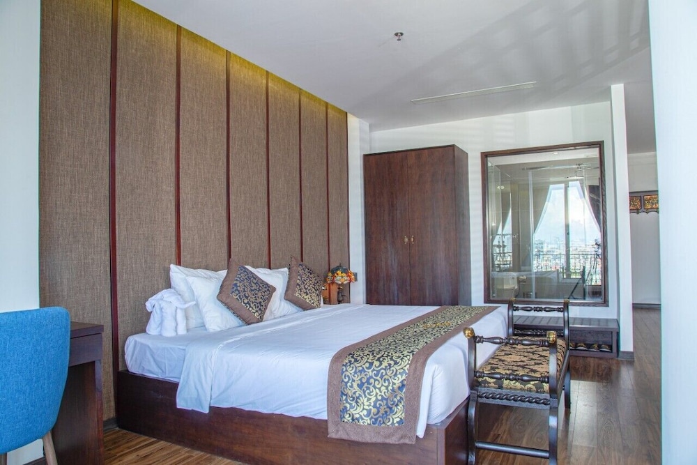 1 BEDROOM, APARTMENT