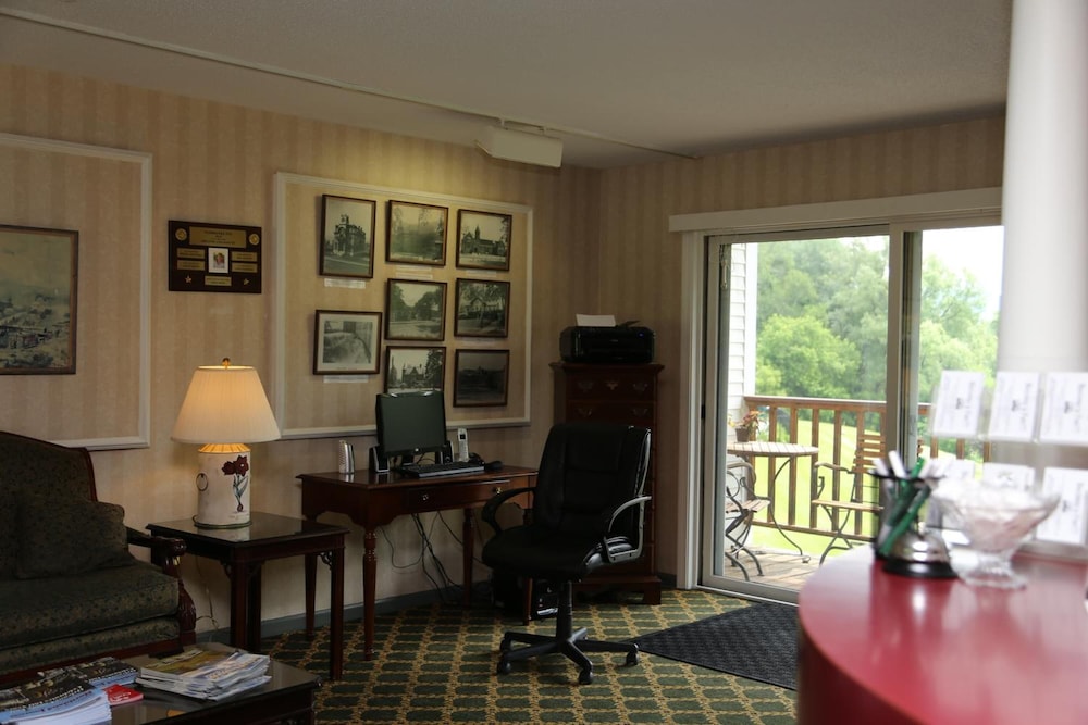 Fairbanks Inn 18/33