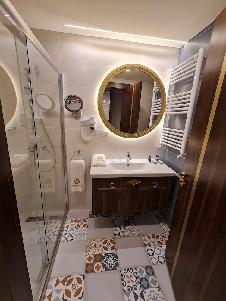 Golden Rose Hotel & Spa 2/32