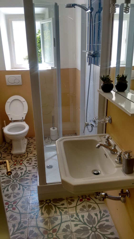 L'Aranceto Guest House 48/50
