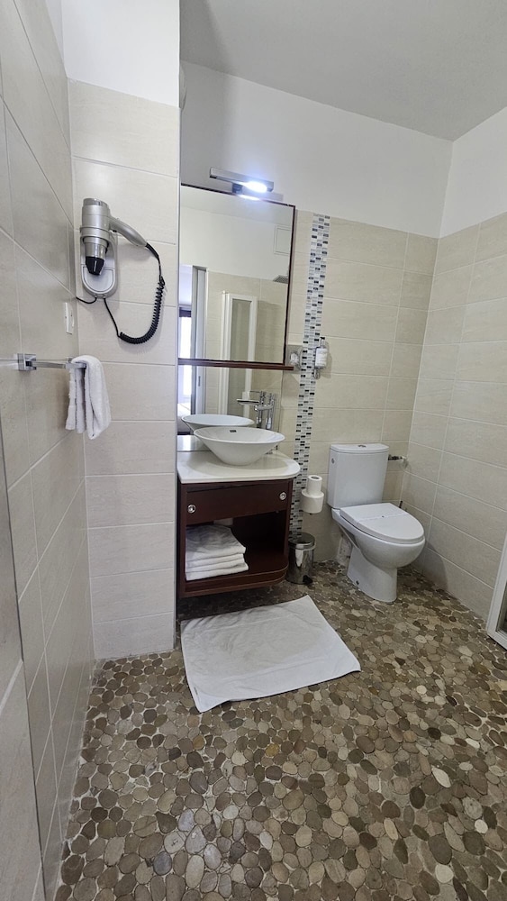 Massilia Hotel 48/50