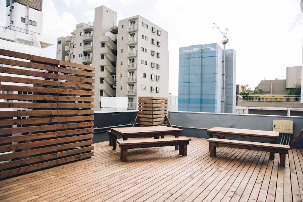 Nui. Hostel & Bar Lounge 45/50