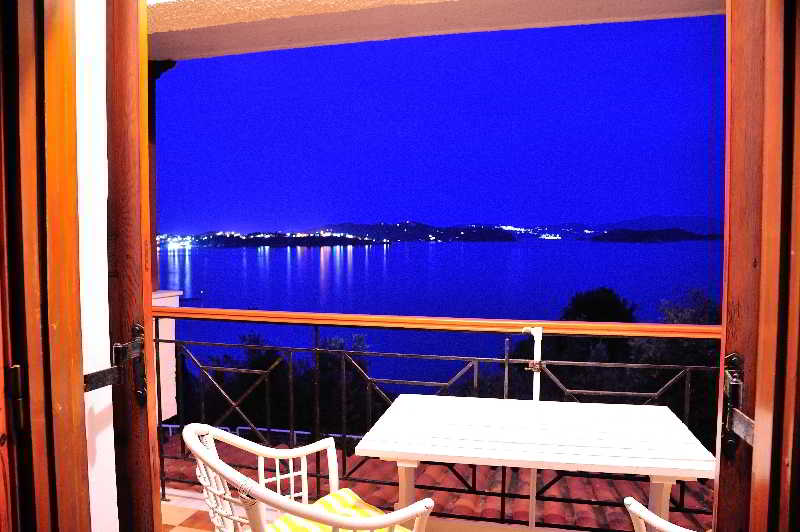 VASSILIAS BEACH APARTMENTS 21/31