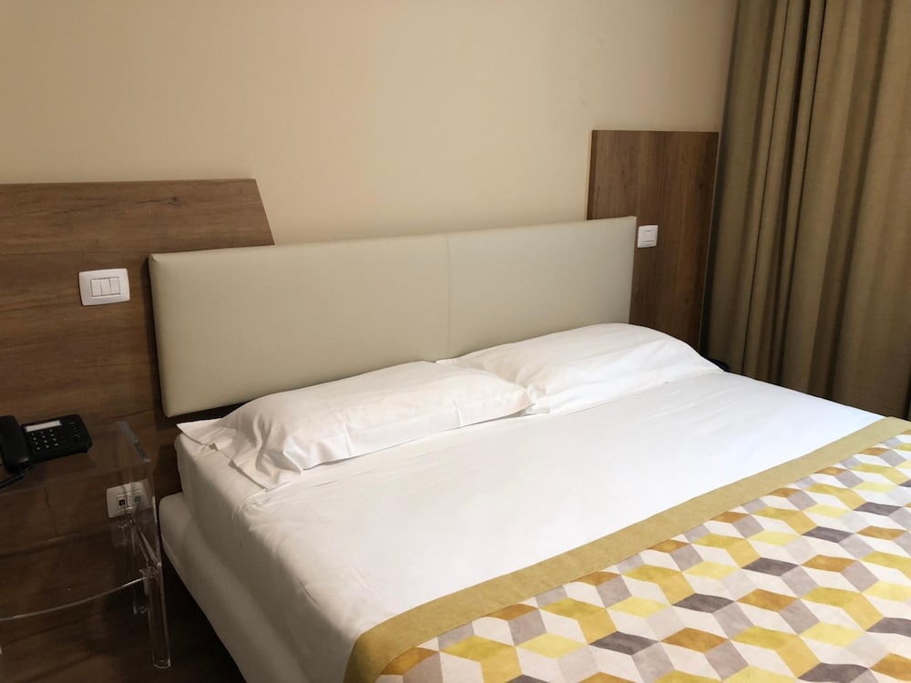 BASIC, SINGLE, DOUBLE BED