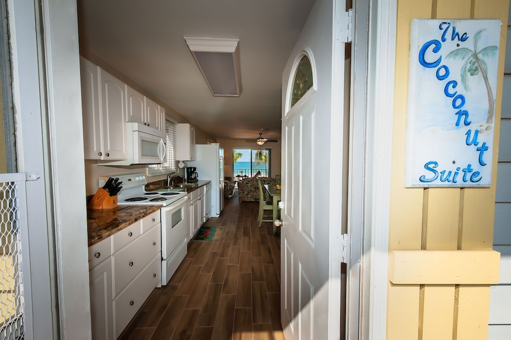 Cedar Cove Resort & Cottages 9/78