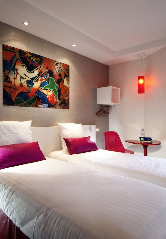 ibis Styles Blois Centre Gare 10/68