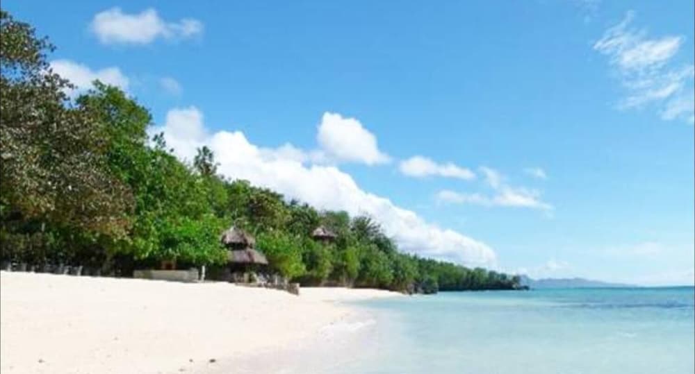 Transit Point Hostel Mactan Cebu 15/15