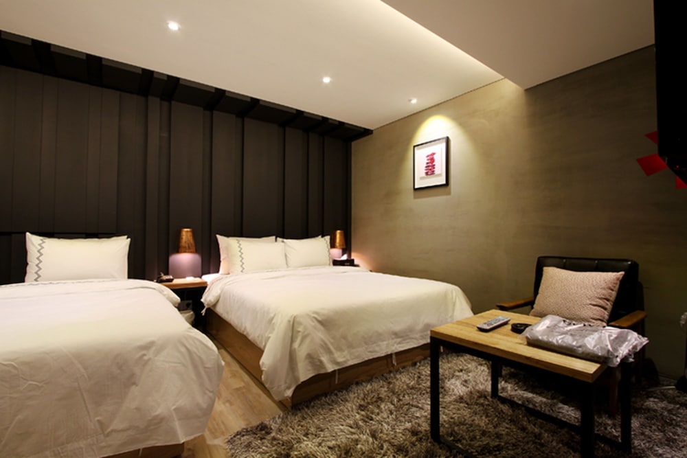 PREMIUM, TWIN BEDS