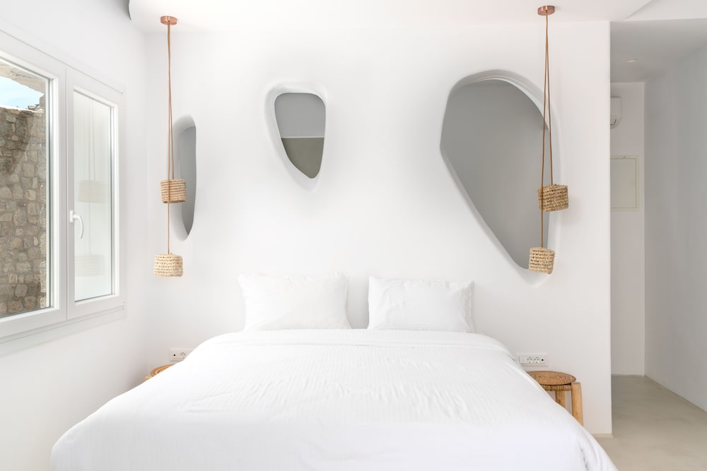 CAPE MYKONOS 20/61