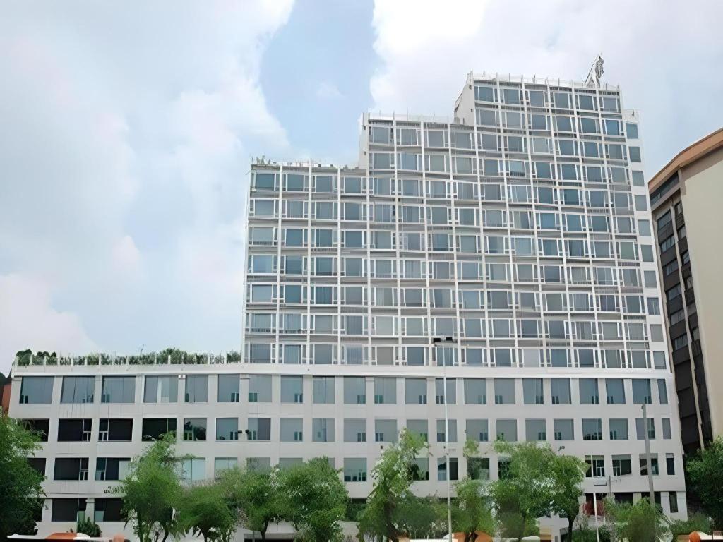 Jinzhou International Business 4/47