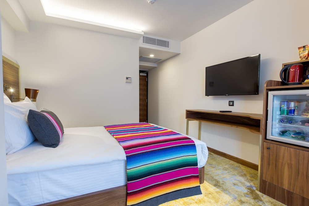 Hay Hotel Alsancak 10/50