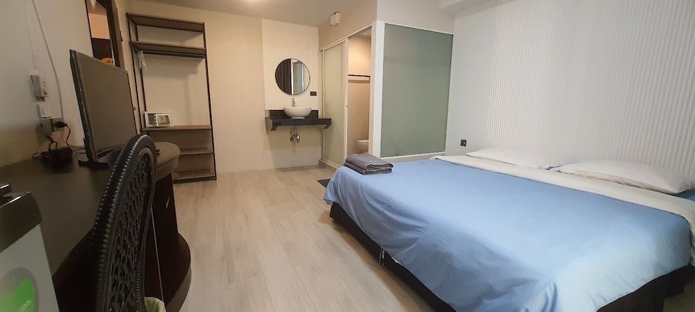 B & B Patong Beach House 26/34