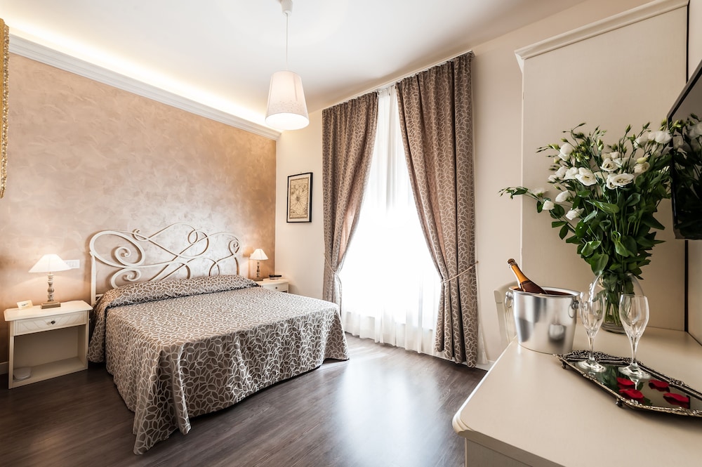 Relais de L Opera 57/72