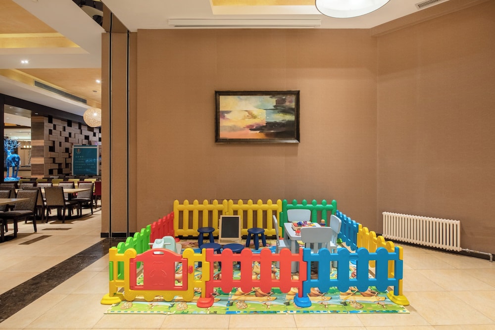 HOLIDAY INN EXPRESS CHANGBAISHAN 40/49