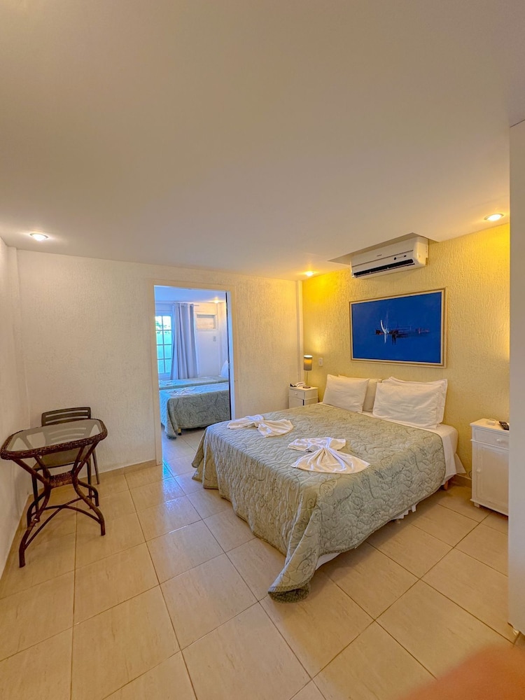 Hotel Residencial Portoveleiro 18/64