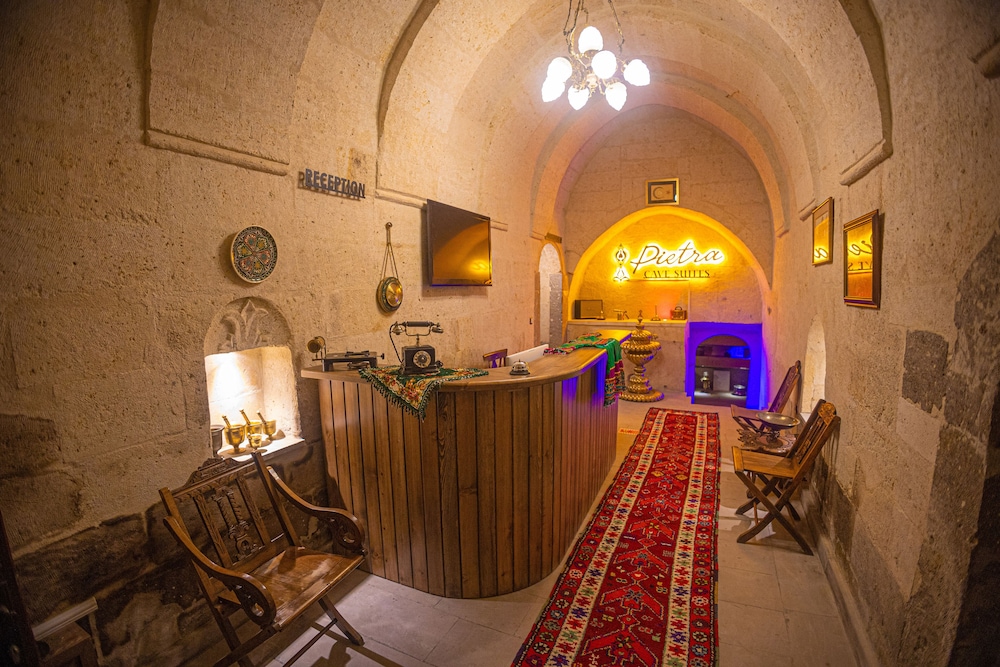 Pietra Cave Suites 7/49