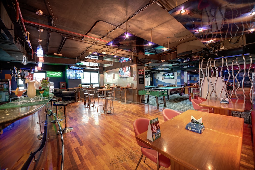 restaurant cafeteria