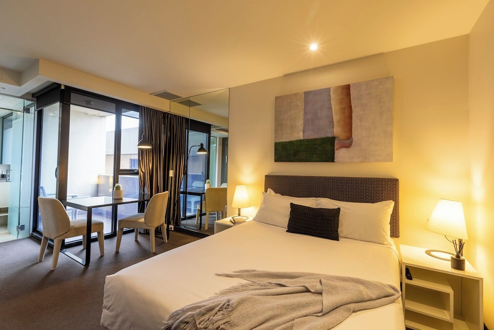 MainStay Suites Hawthorn 14/48
