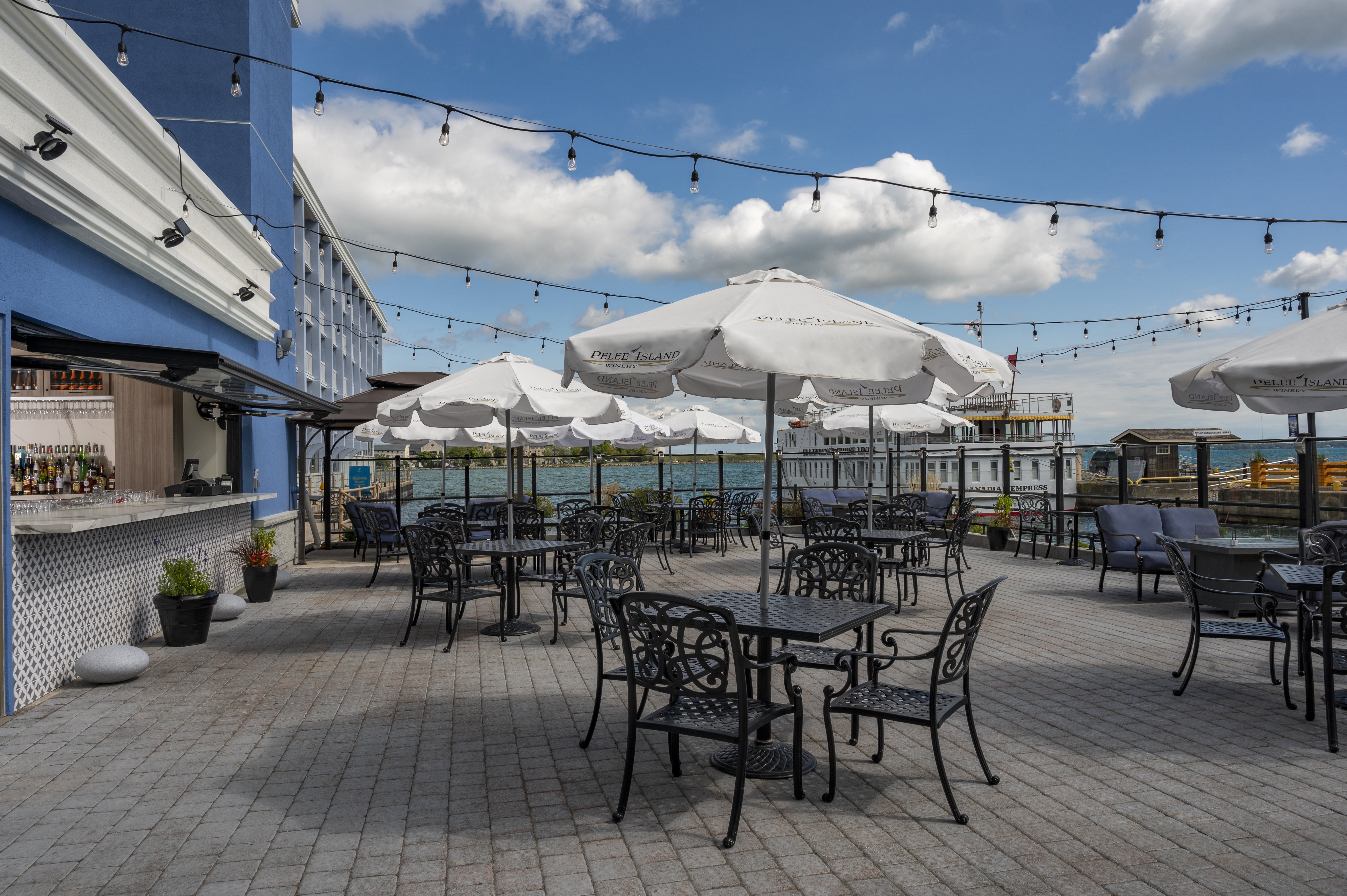 Holiday Inn Kingston Waterfront 55/71
