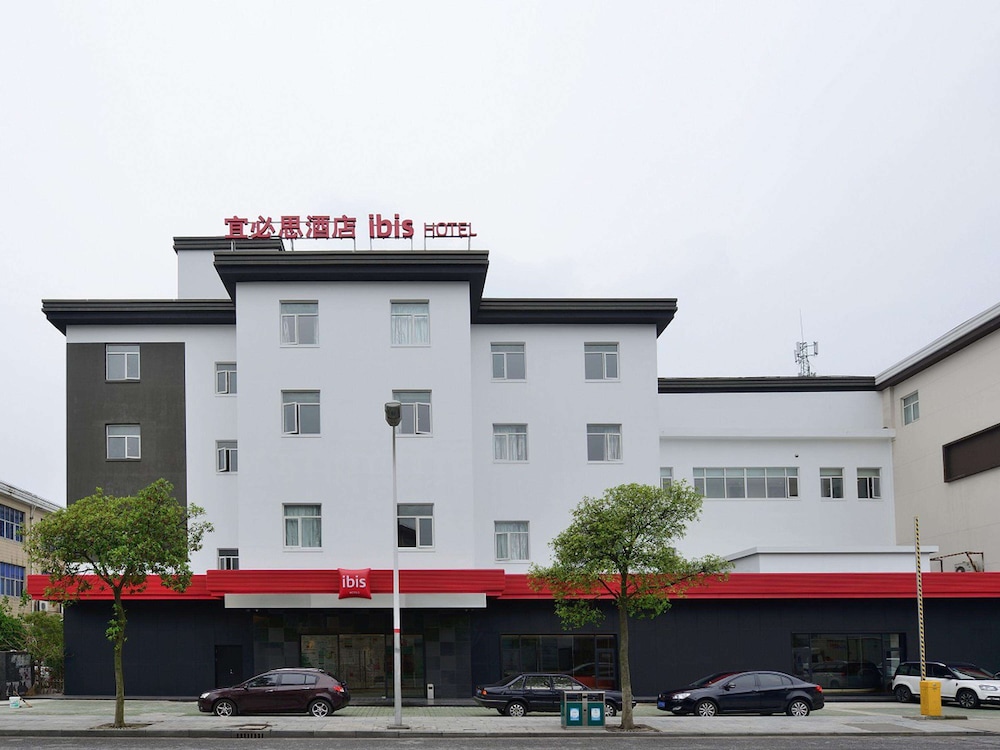 IBIS Shanghai New Hongqiao Hotel 1/68