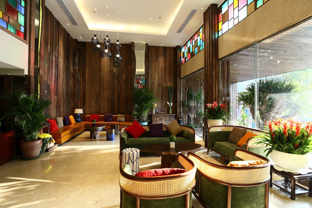 Au Lac Center Hotel 25/50