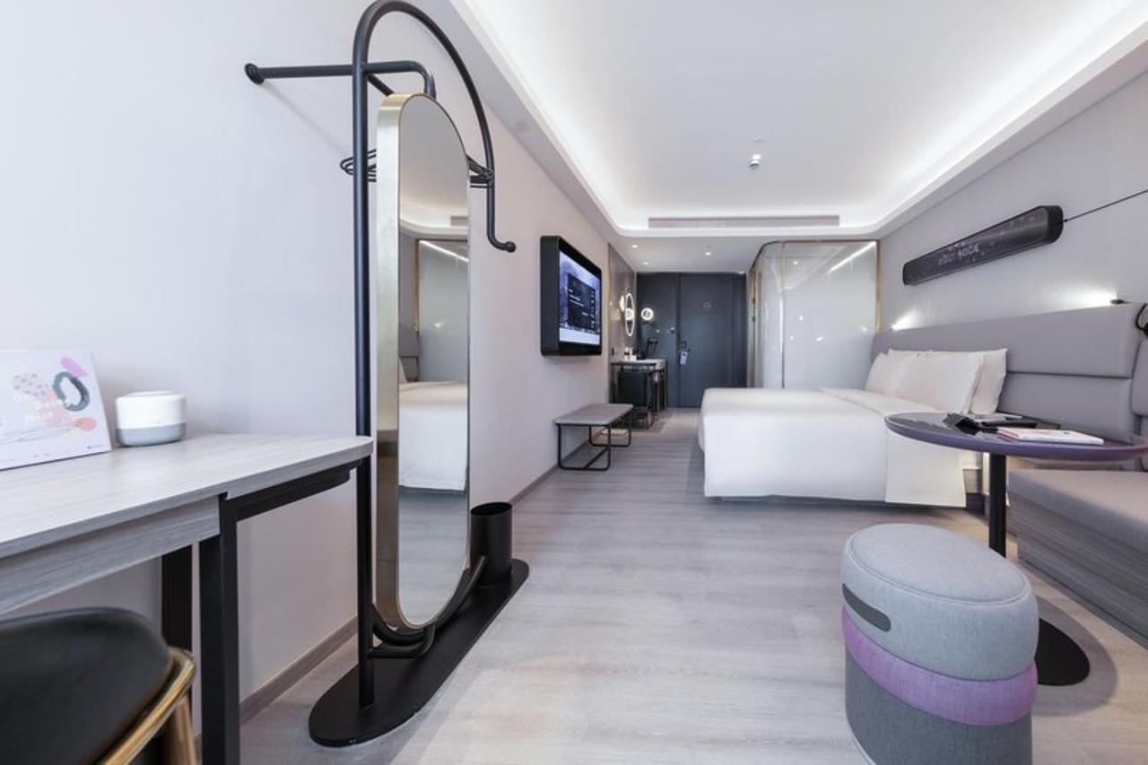 Riverside Light Residence Hotel Zhangjiang Road, Zhangjiang Park, Pudong, Shanghai 19/24