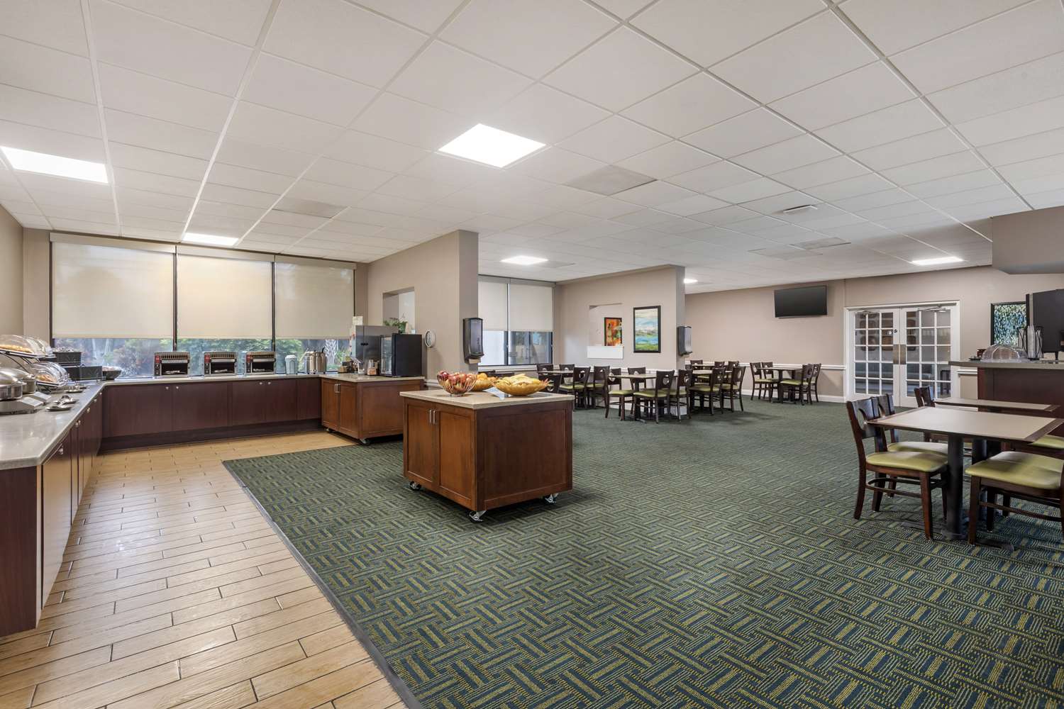 Best Western Cocoa Beach Hotel and Suites 7/11