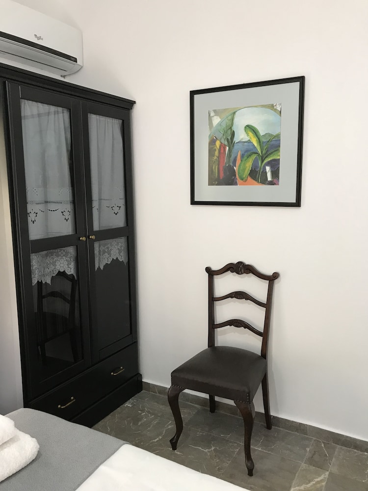 Aloe Luxury Apartments And Suites 43/50