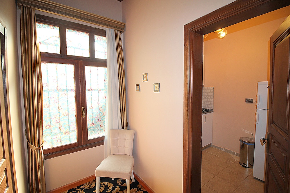 The Pashas House 43/44