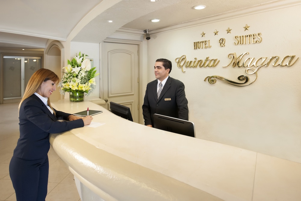 HOTEL AND SUITES QUINTA MAGNA 7/34