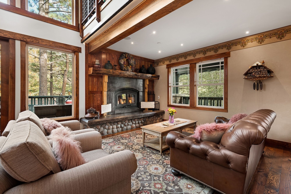 The Grand Idyllwild Lodge 30/50