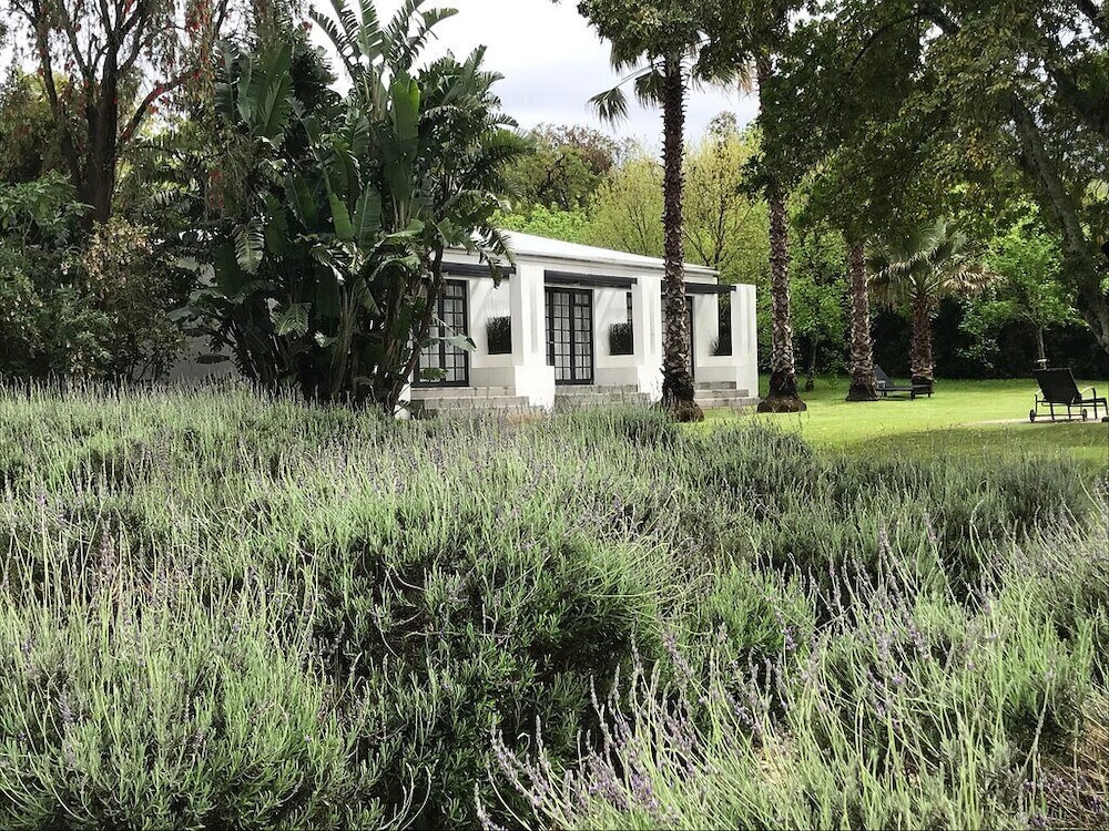Bloomestate Luxury Retreat 53/61