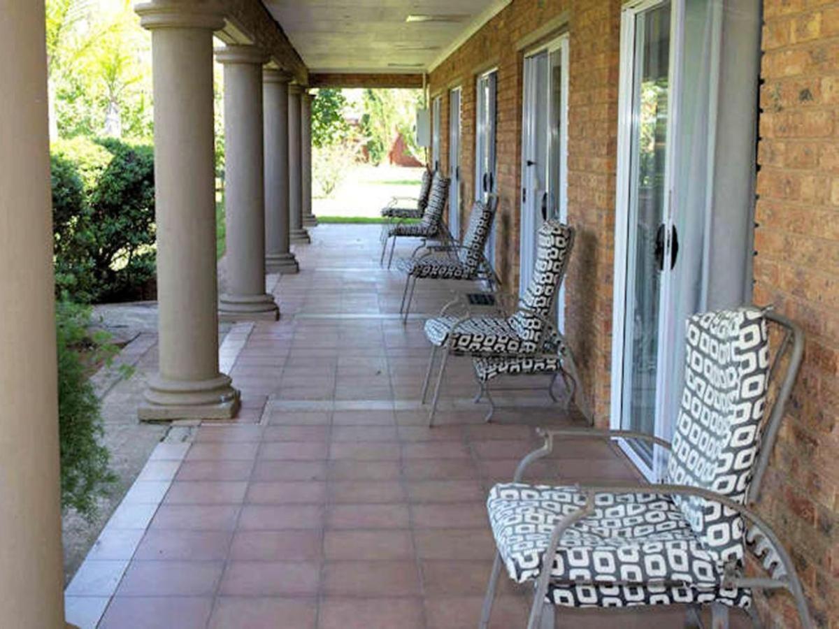 Tamarisk Guest Lodge 9/22