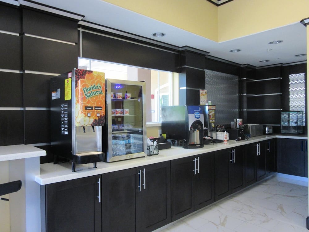 Executive Inn and Suites Tyler 17/51