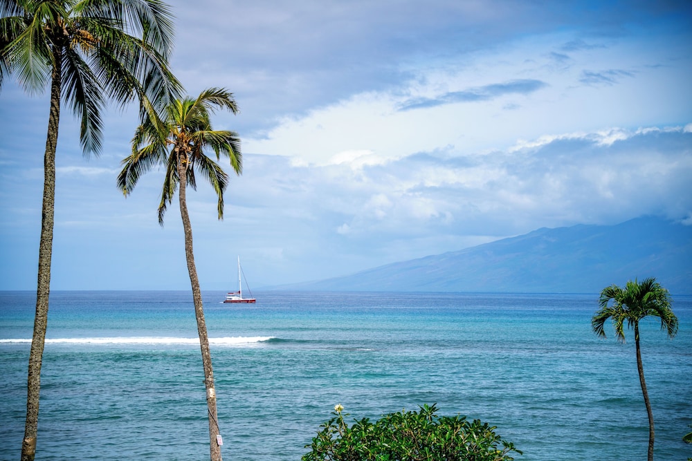 Royal Kahana Maui by OUTRIGGER 75/77