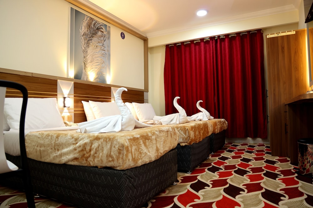 Tanha Park Hotel 28/52