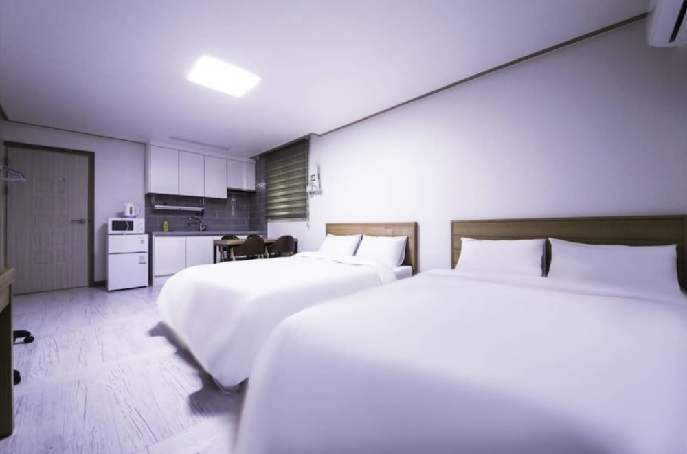 Daecheon 323 Condo 6/30