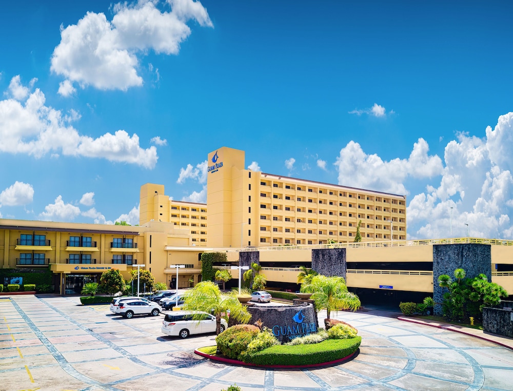 Guam Plaza Resort & Spa 64/69
