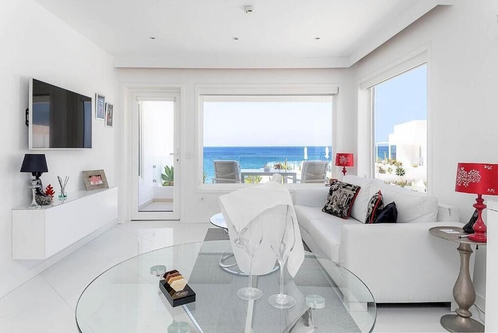 Lanis Suites De Luxe - Adults Only 80/108