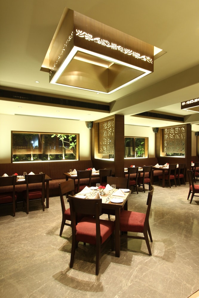 Hotel Express Residency Vadodara 32/46