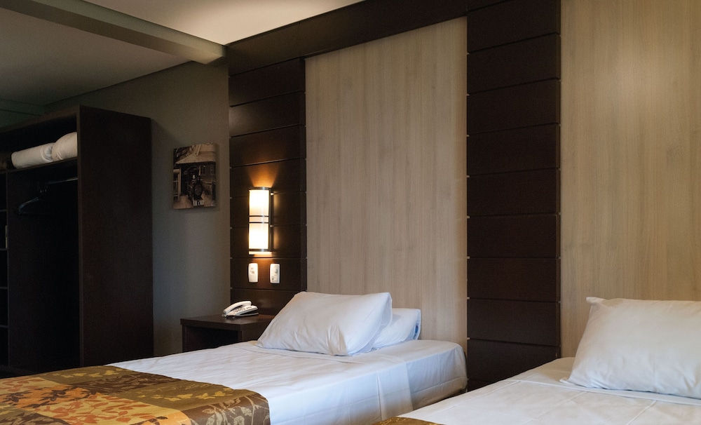 CLASSIC, TWIN BEDS