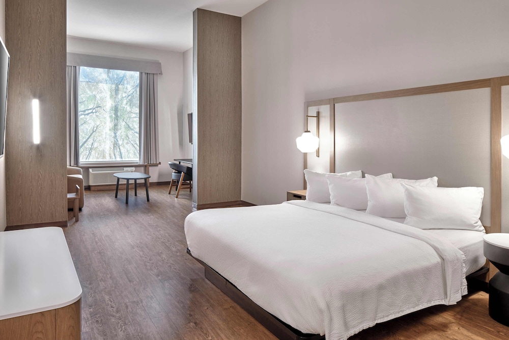 Fairfield Inn & Suites by Marriott Penticton 13/50