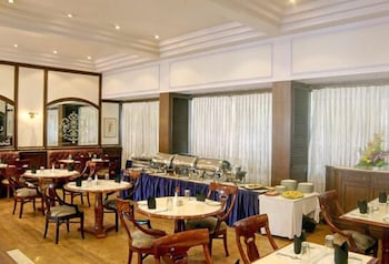 Hotel Regency 31/54
