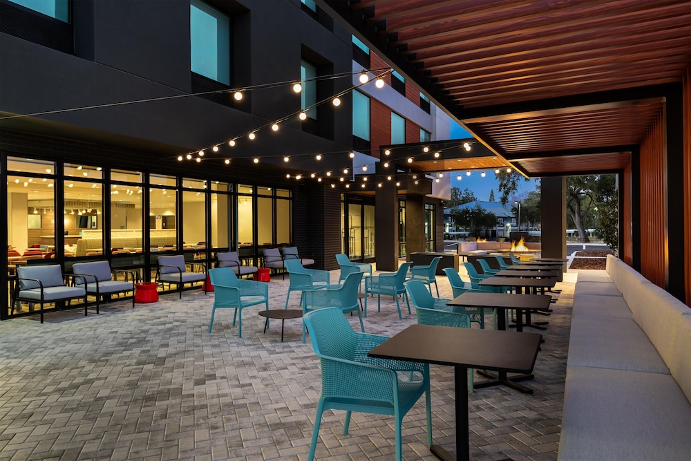 Home2 Suites by Hilton Riverview Tampa 30/54