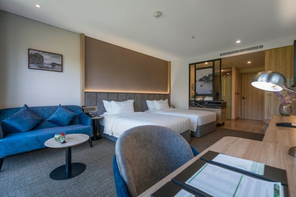 Wyndham Garden Legend Halong 15/50