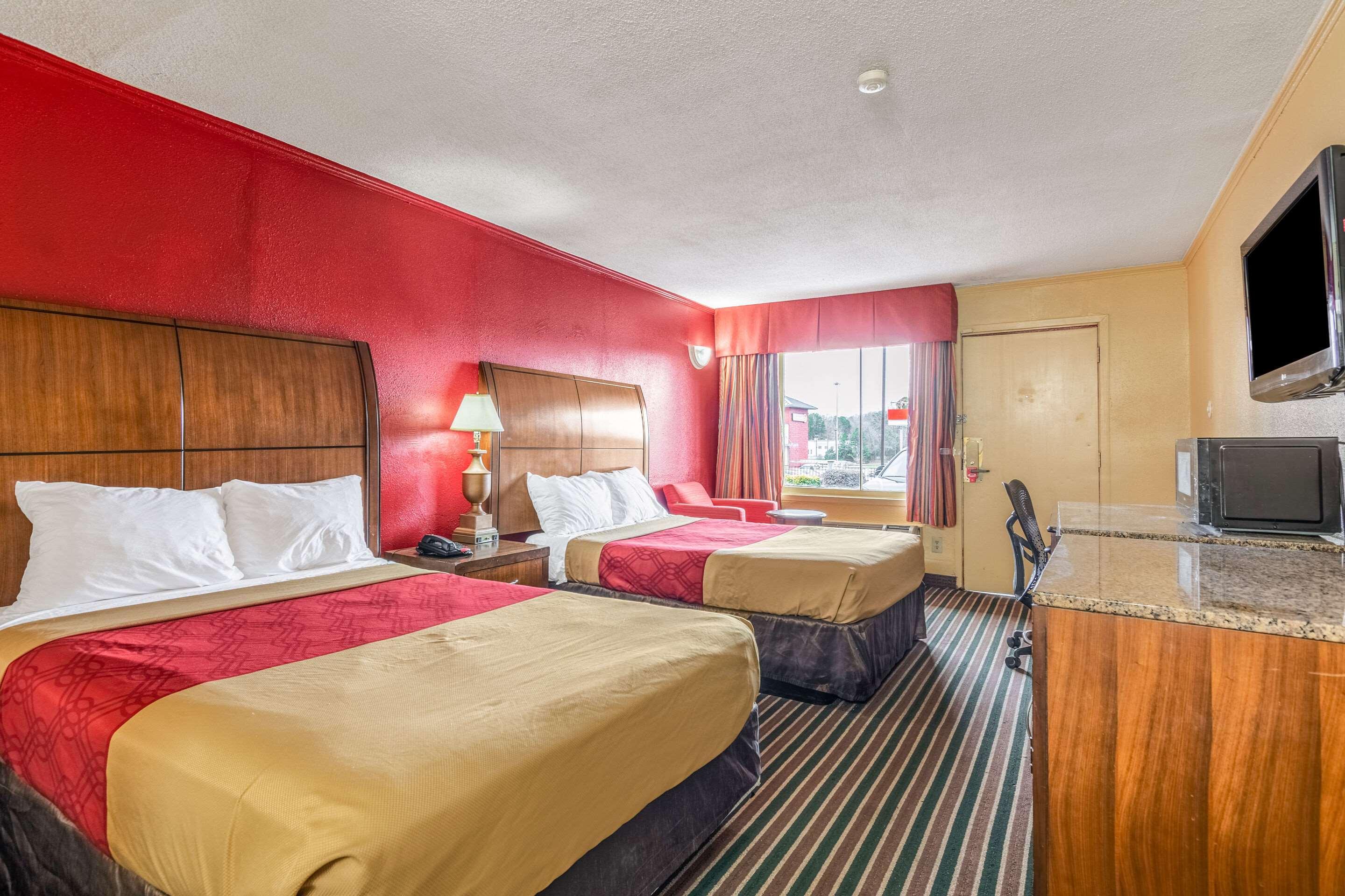 ROOM, 2 DOUBLE BEDS