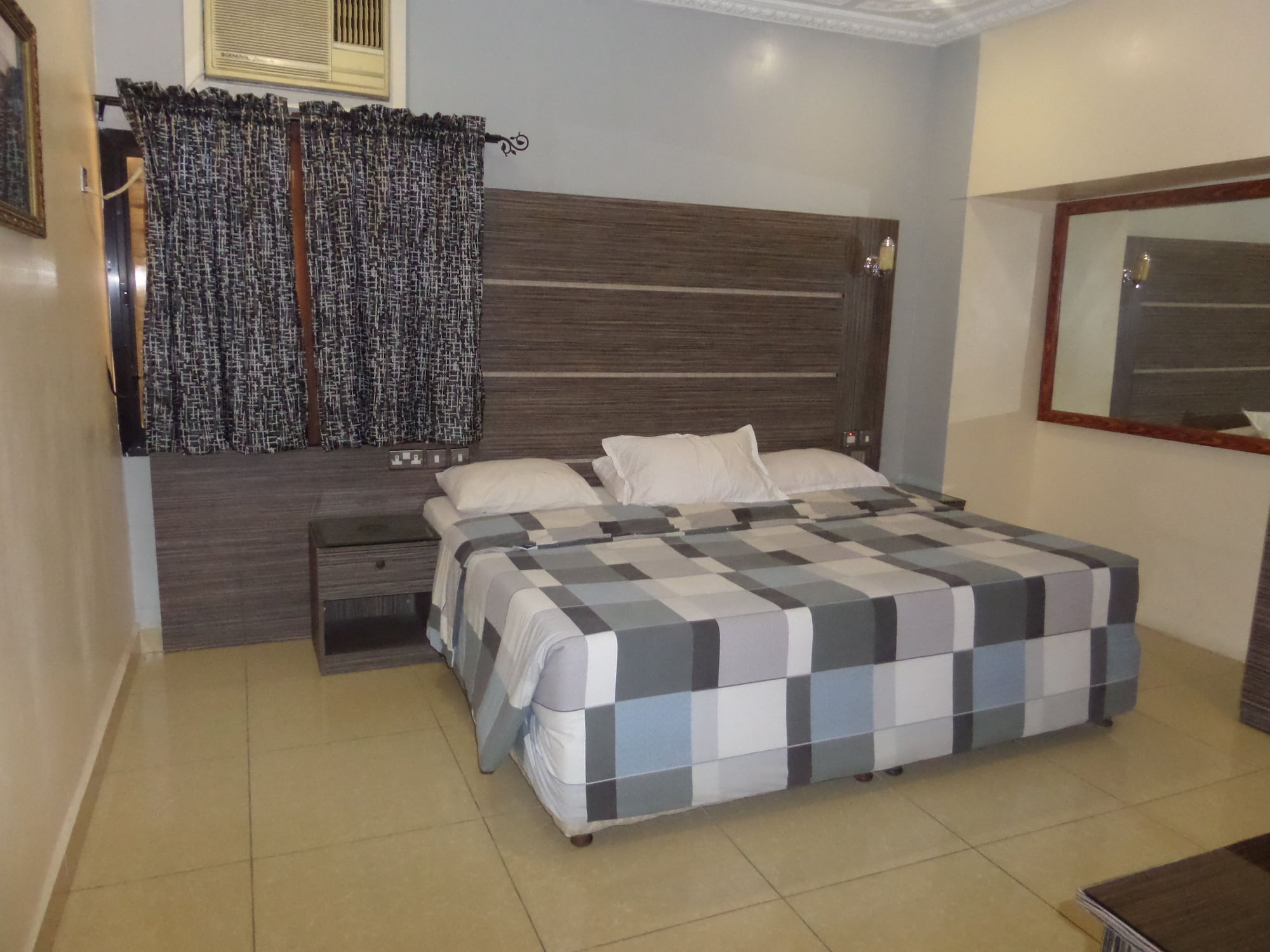2 BEDROOMS, ROYAL, SUITE, COURTYARD VIEW