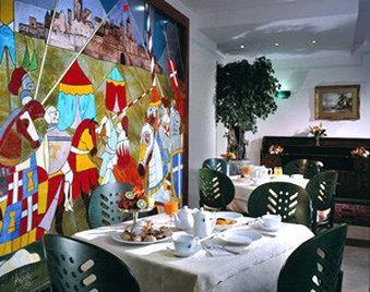 Best Western Hotel Dei Cavalieri 30/40
